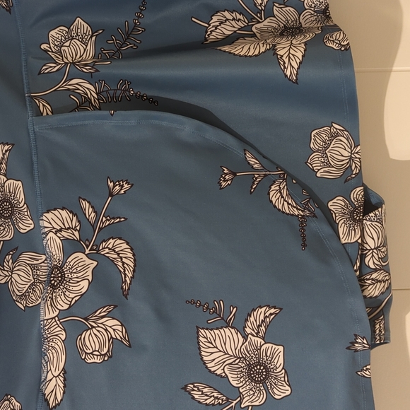 Nettle's Tale swim skirt | Blue Floral | 4X - Picture 6 of 13